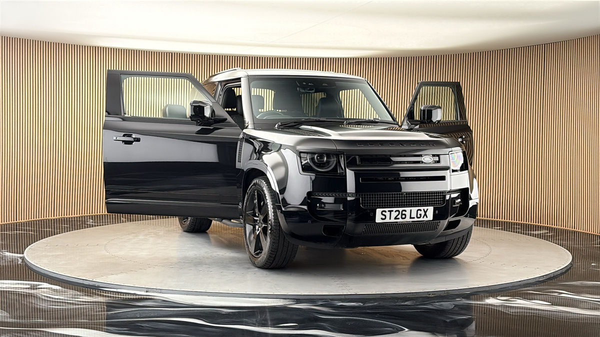 More views of Land Rover Defender 90