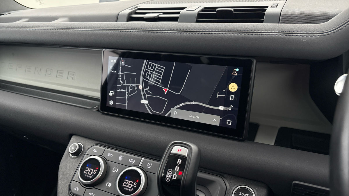 Land Rover Defender 90 Urban Image 17