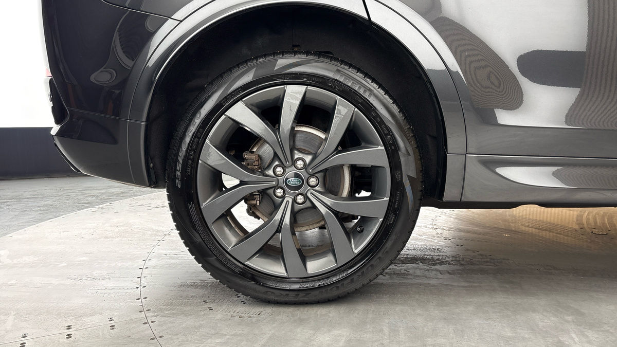 Land Rover Discovery Sport Image 10