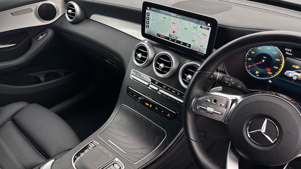 Mercedes-Benz GLC Image 18