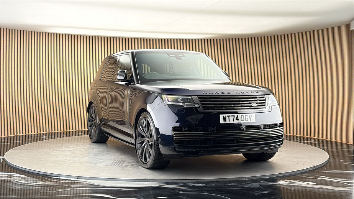 More views of Land Rover Range Rover