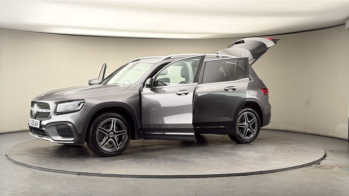 More views of Mercedes-Benz GLB