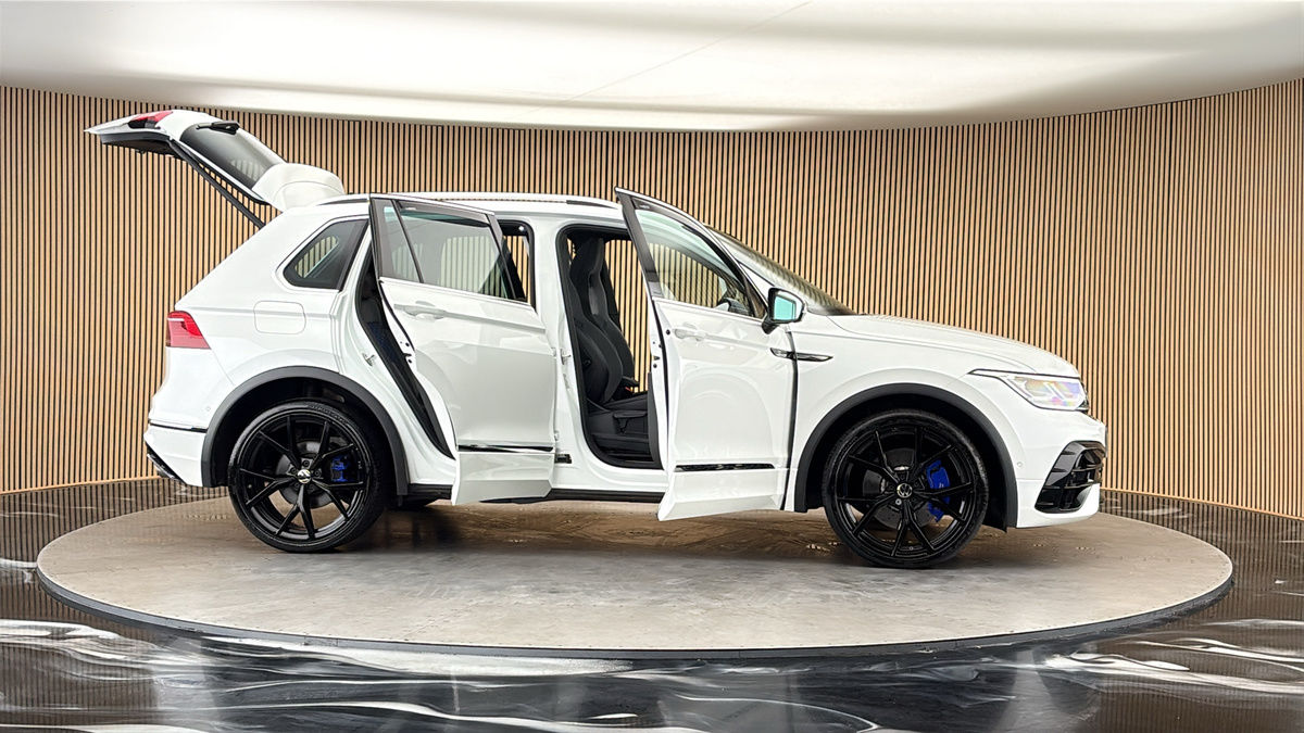 More views of Volkswagen Tiguan