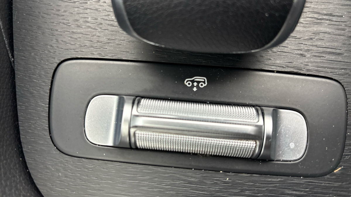 Mercedes-Benz GLE Image 33