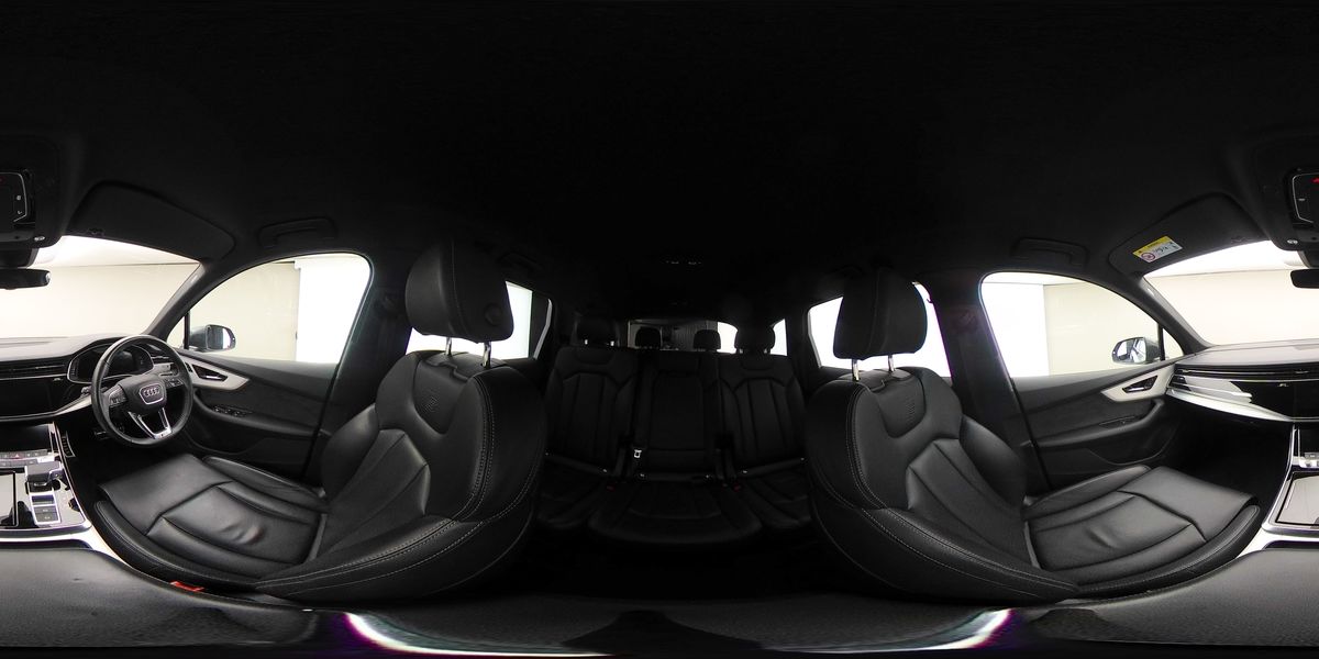 More views of Audi Q7