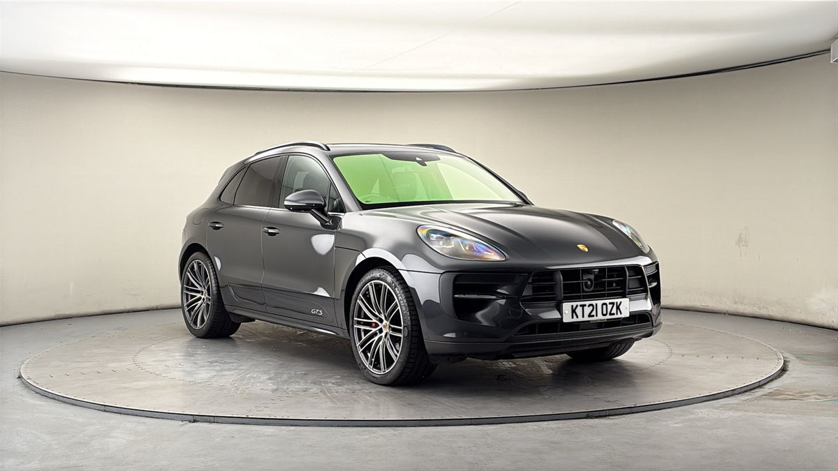 Porsche Macan Sticky Header Image