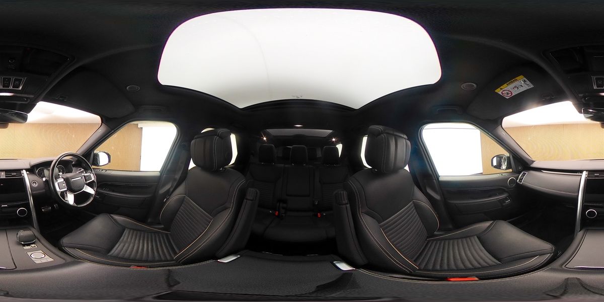 More views of Land Rover Discovery