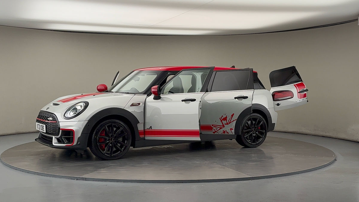 More views of MINI Clubman