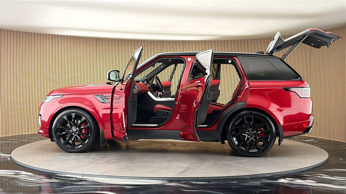 More views of Land Rover Range Rover Sport