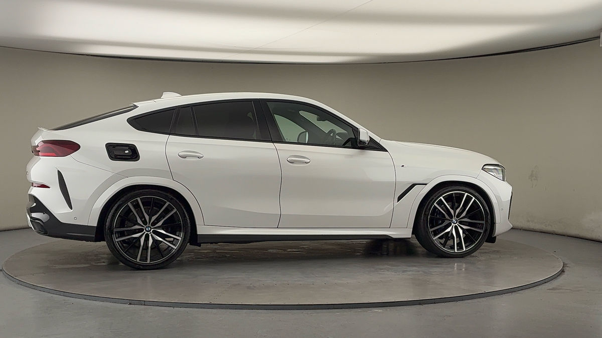 More views of BMW X6