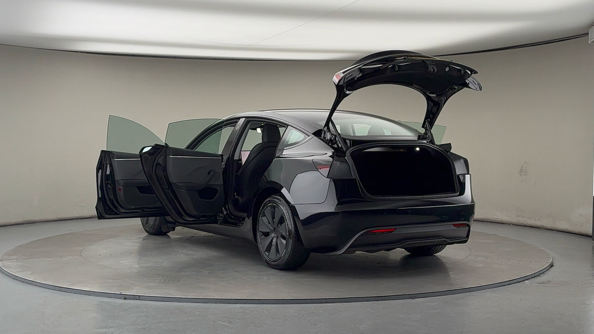 Tesla Model 3 Image 24