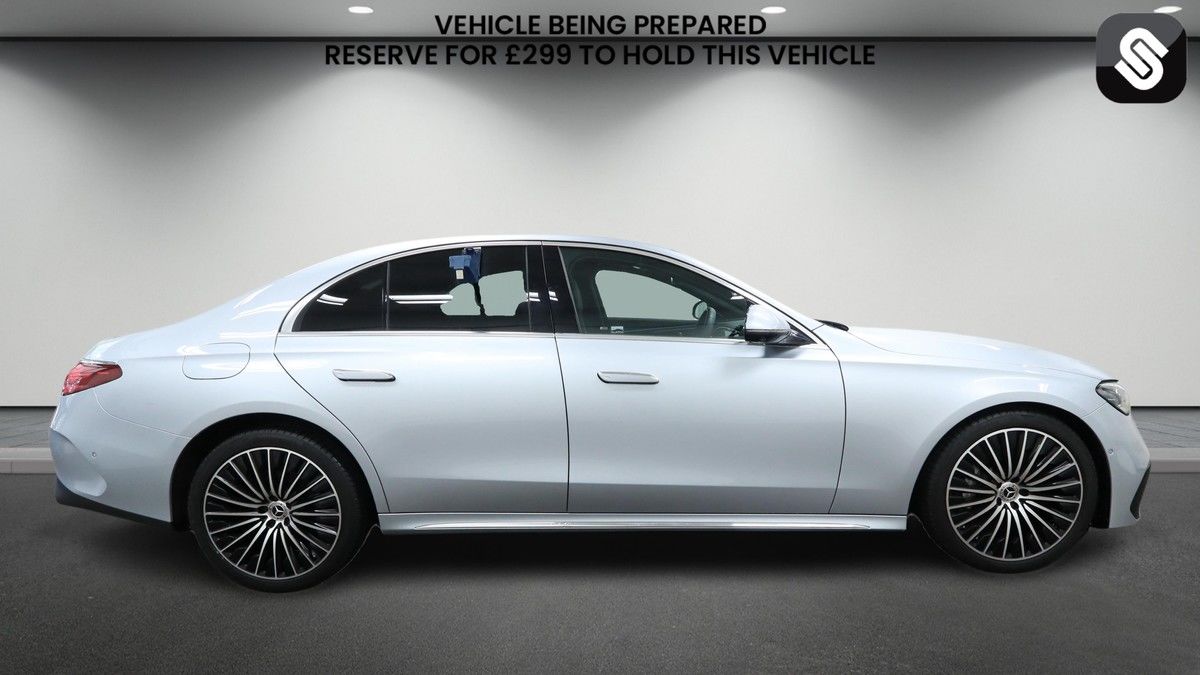 Mercedes-Benz E Class Image 5