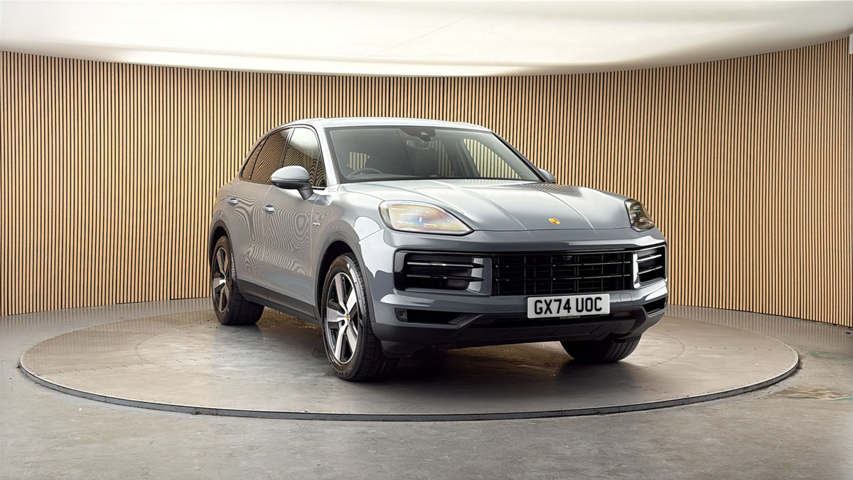 More views of Porsche Cayenne