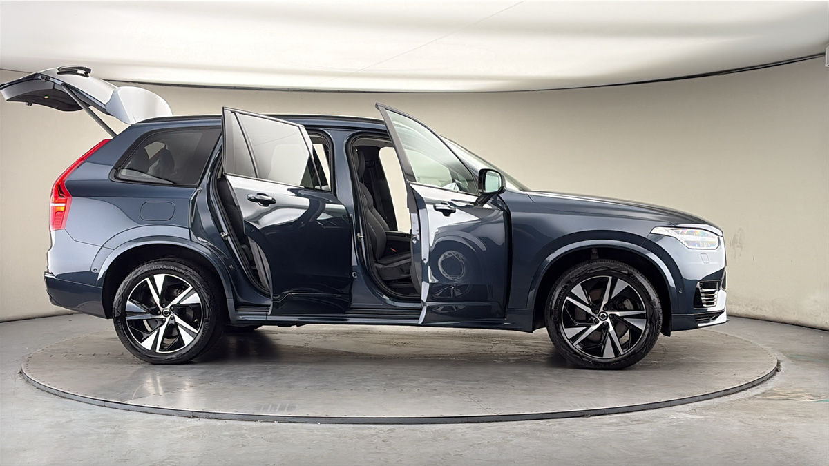 More views of Volvo XC90