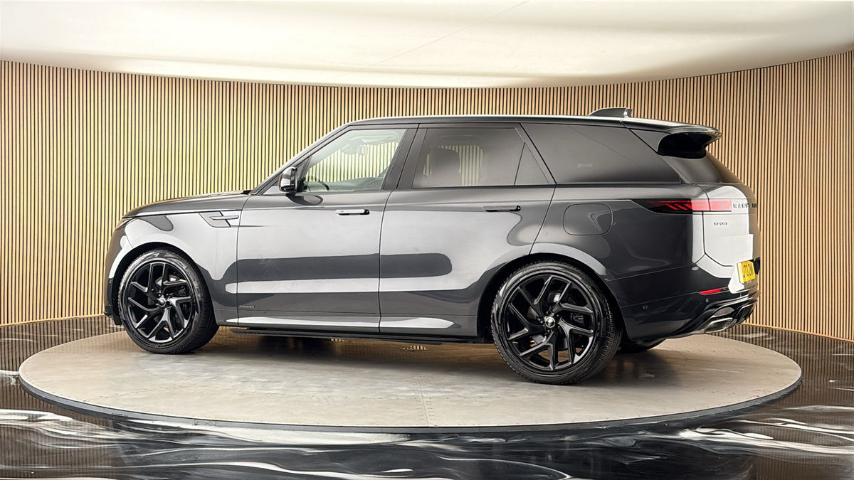 More views of Land Rover Range Rover Sport