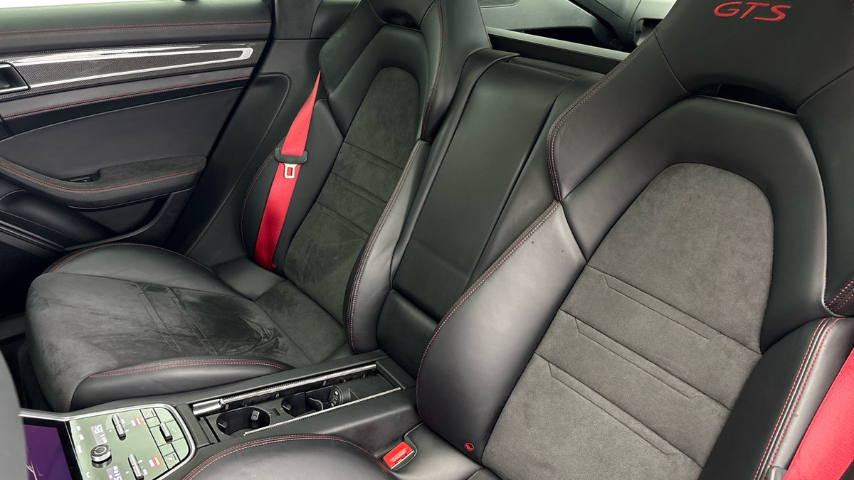 Porsche Panamera Image 8