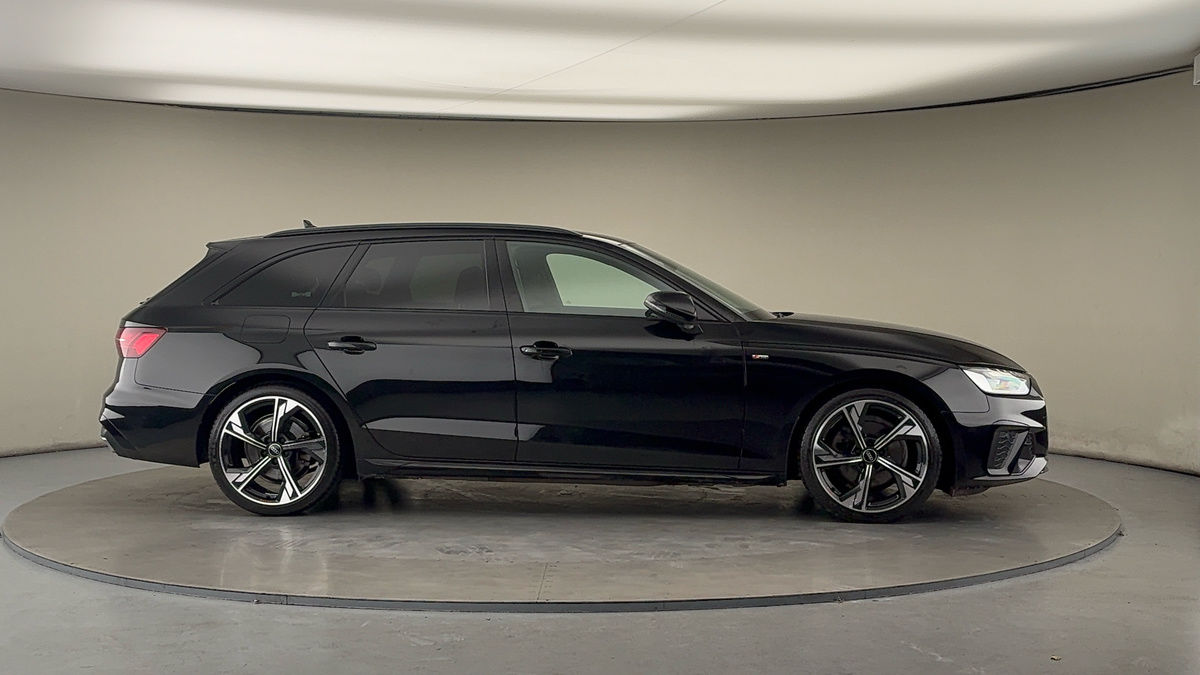 More views of Audi A4 Avant