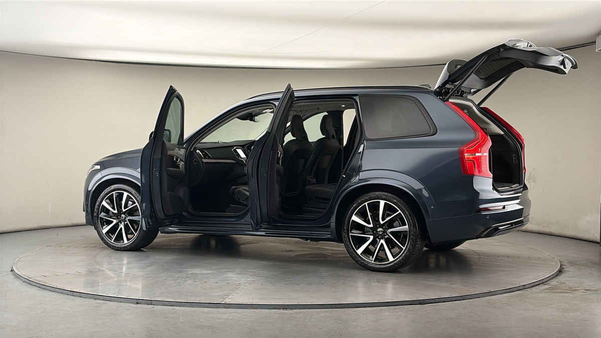 More views of Volvo XC90