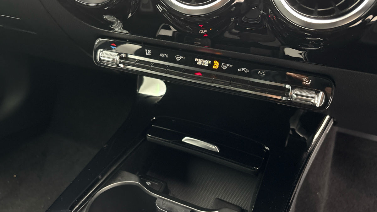 Mercedes-Benz A Class Image 9