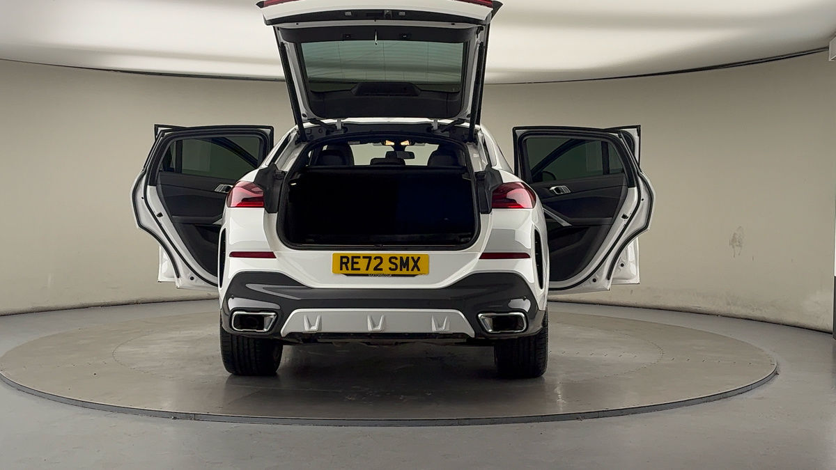 More views of BMW X6