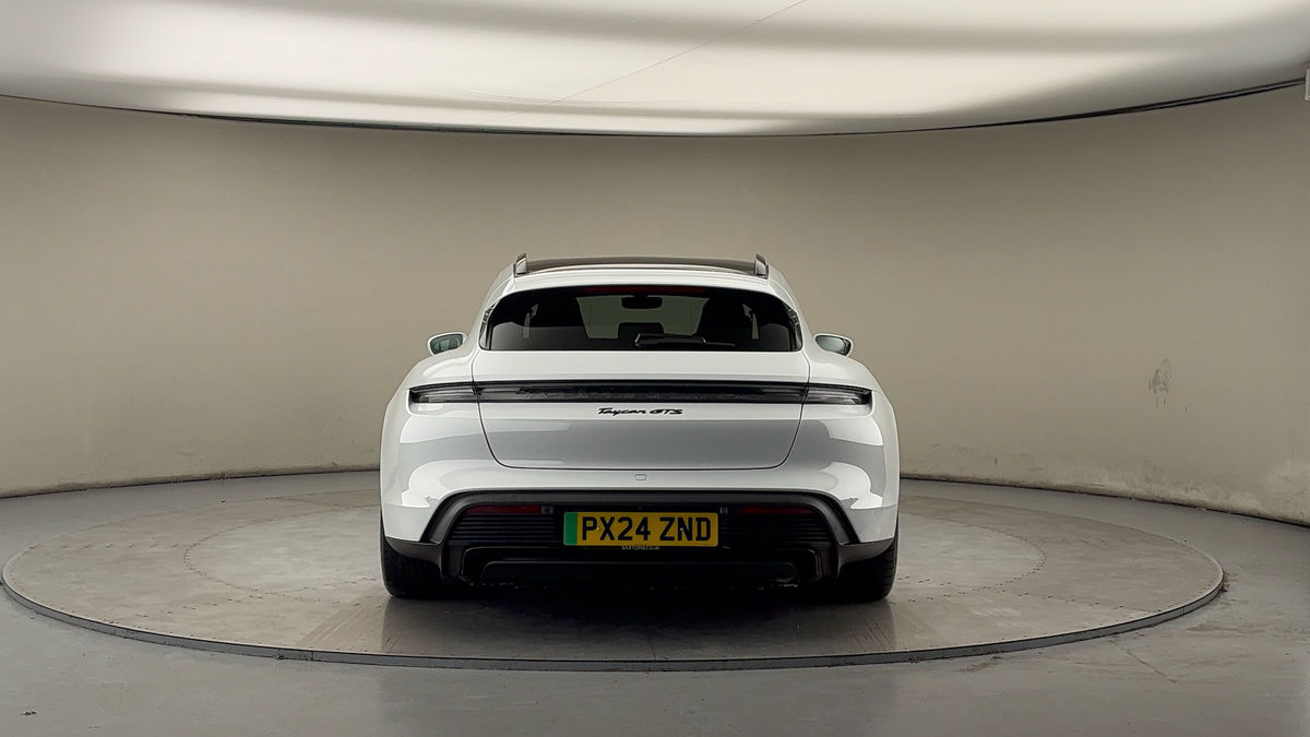 Porsche Taycan Image 4