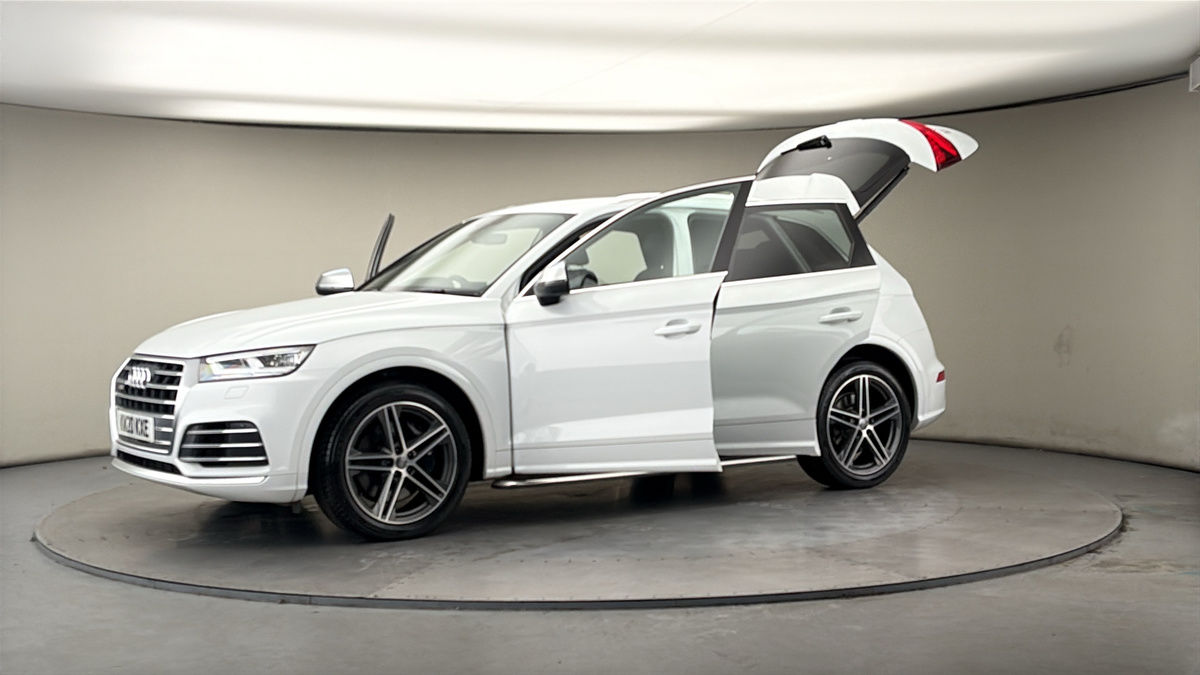 More views of Audi SQ5