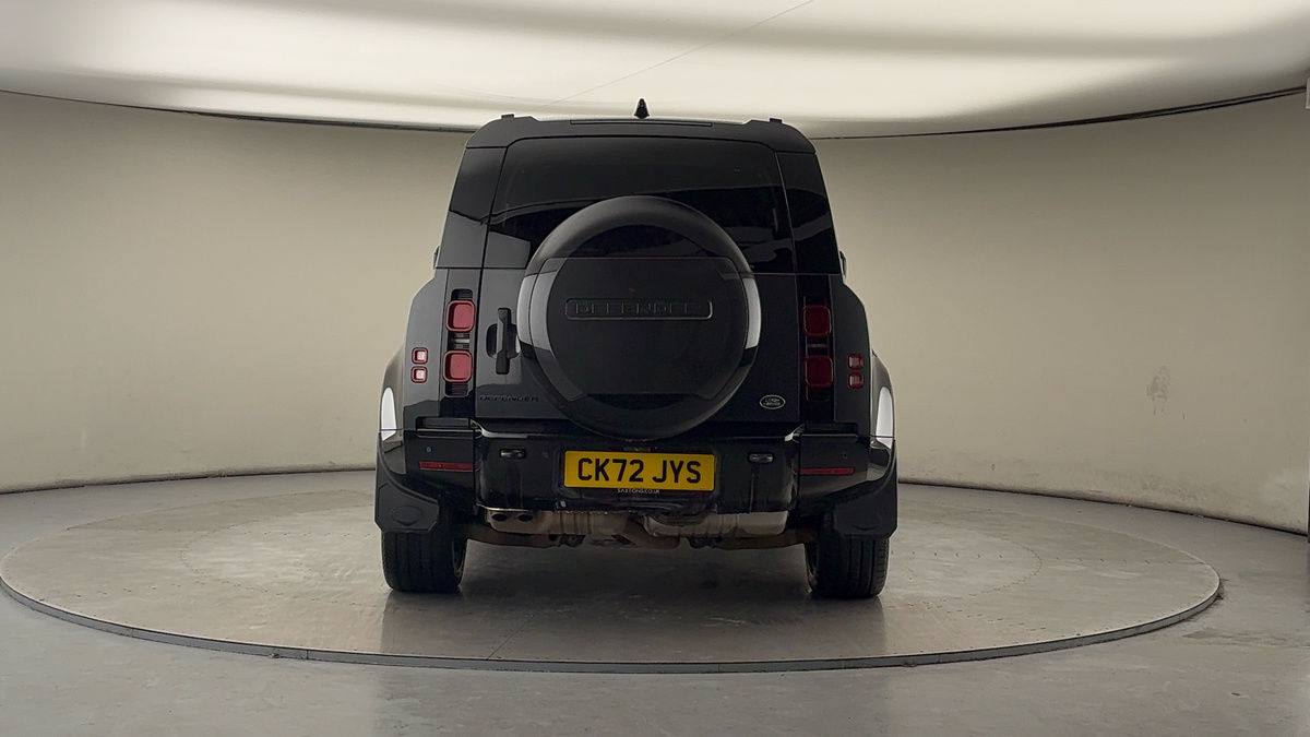 Land Rover Defender 110 Image 4