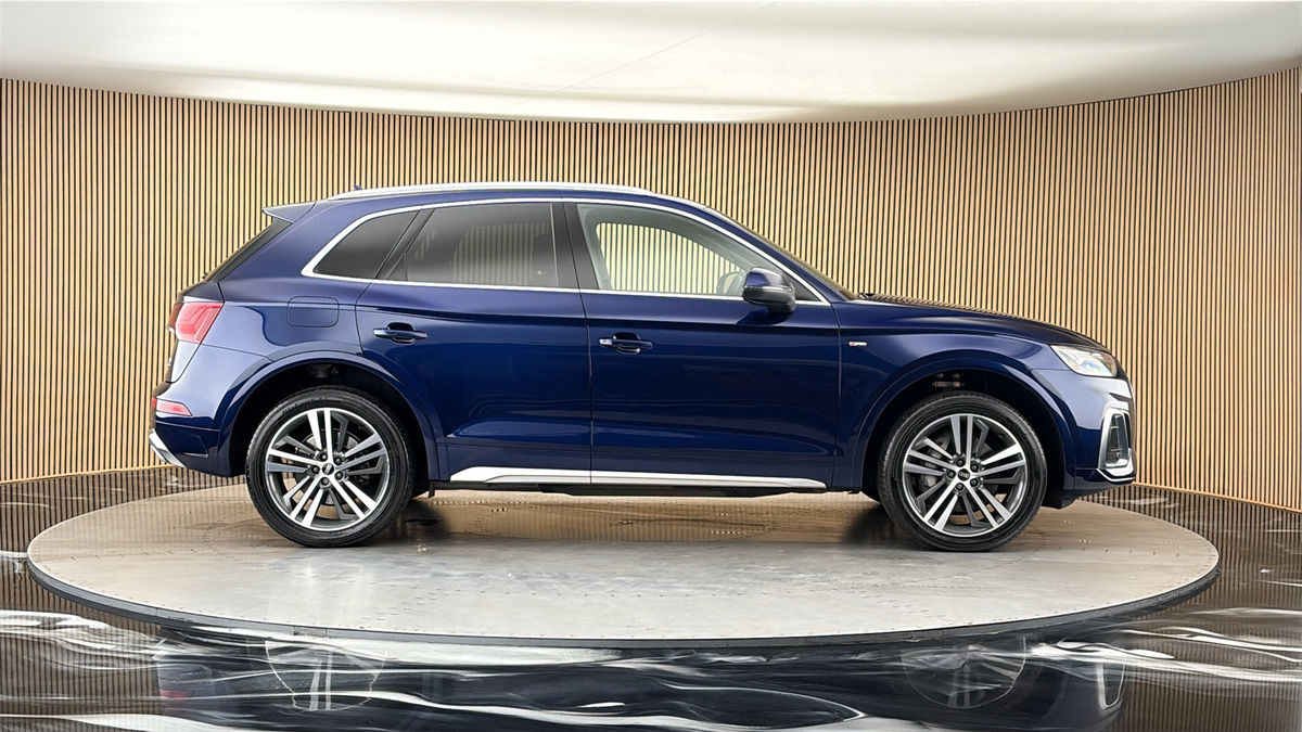 Audi Q5 Image 16