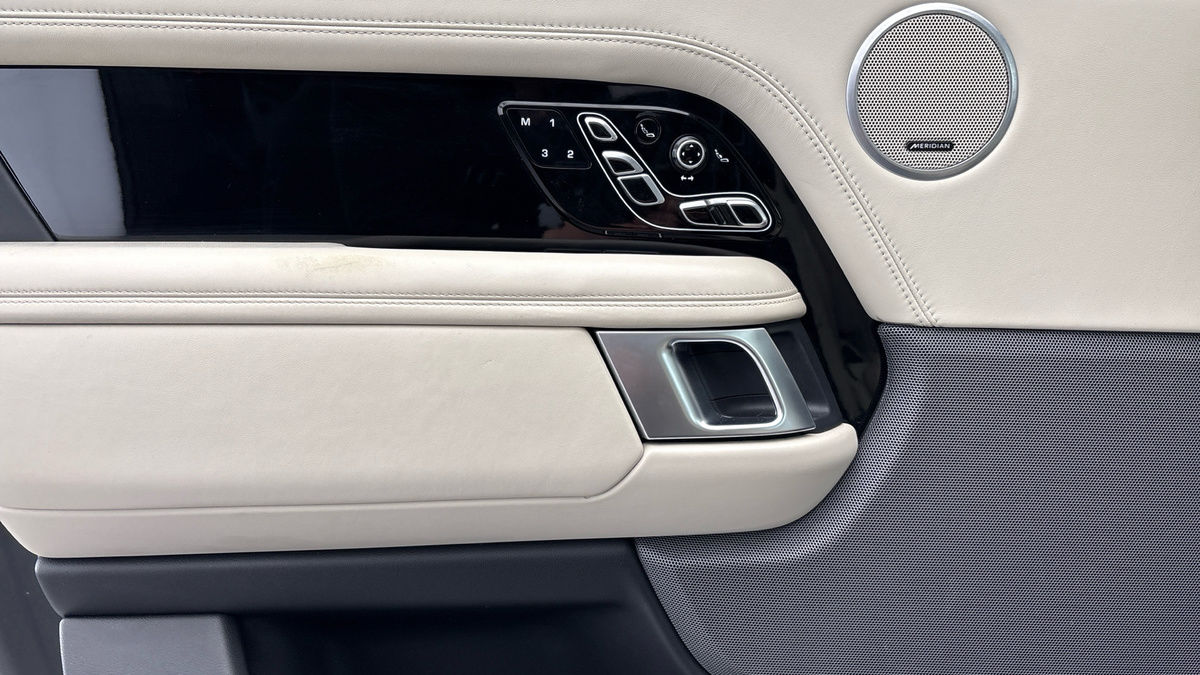 Land Rover Range Rover Image 19