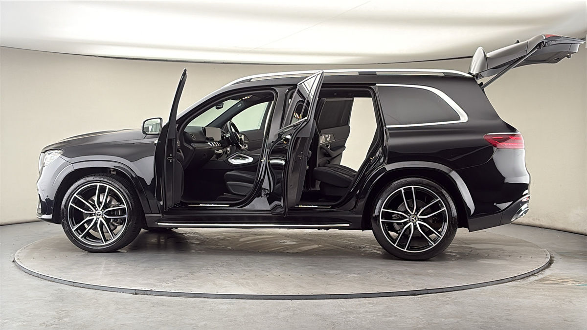 More views of Mercedes-Benz GLS