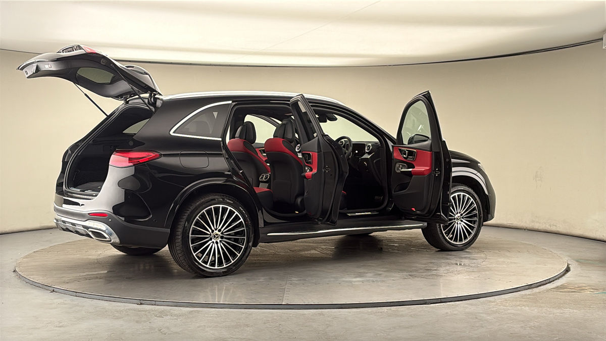More views of Mercedes-Benz GLC