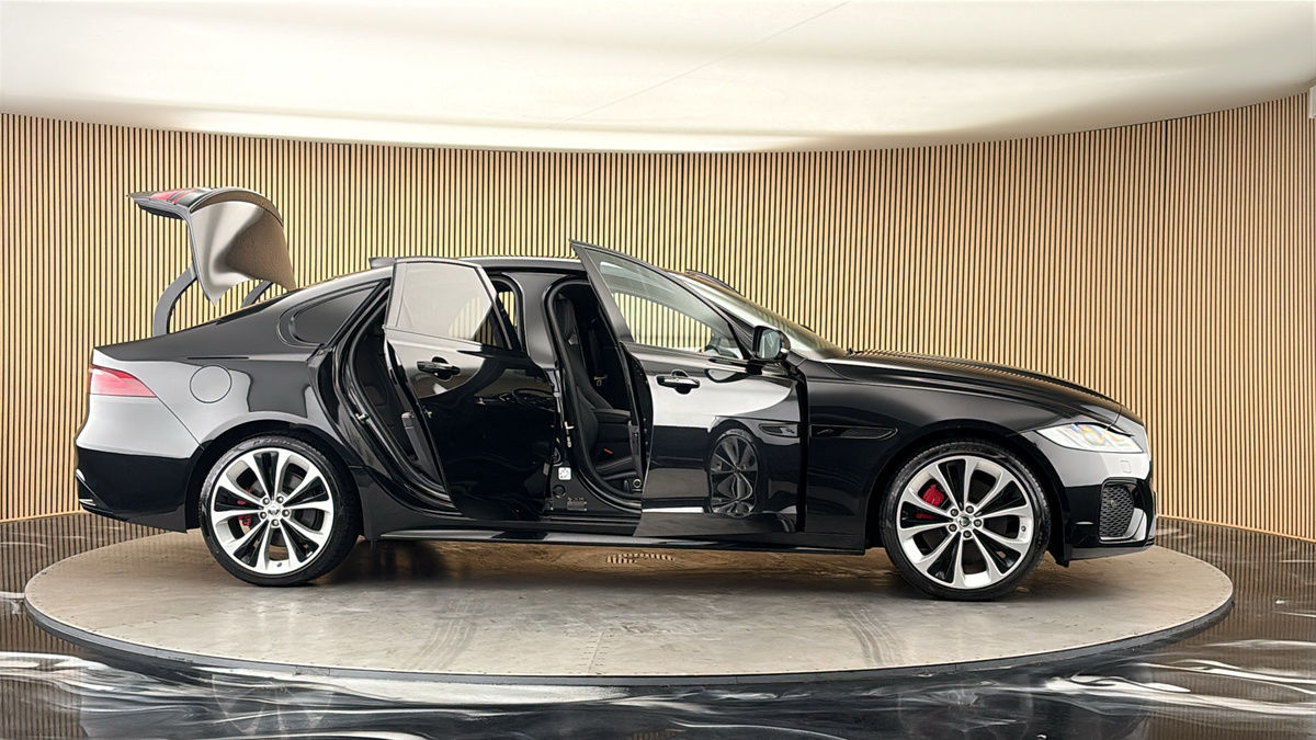 More views of Jaguar XF