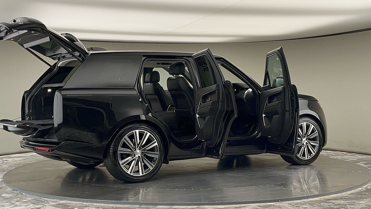 More views of Land Rover Range Rover