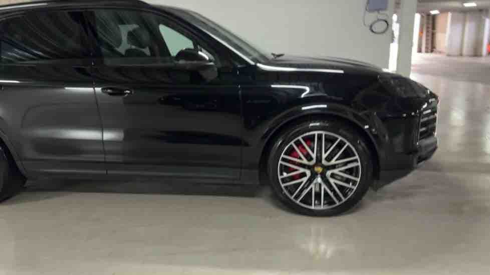 More views of Porsche Cayenne
