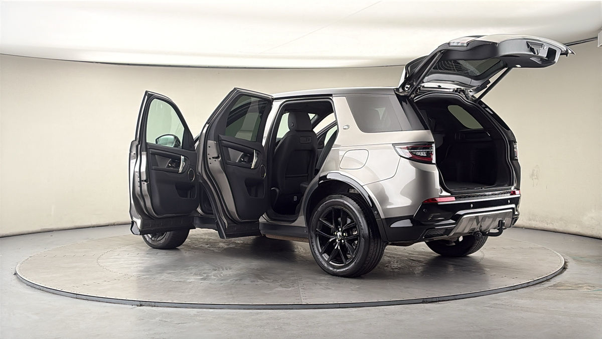 More views of Land Rover Discovery Sport