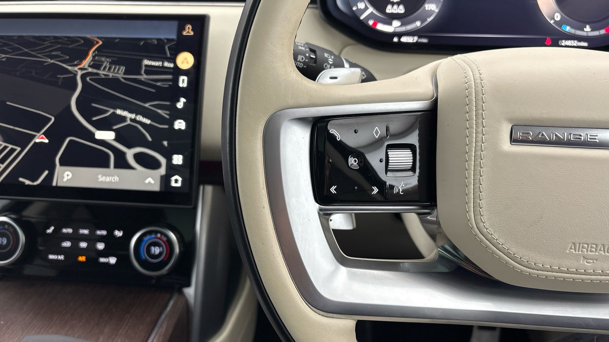 Land Rover Range Rover Image 13