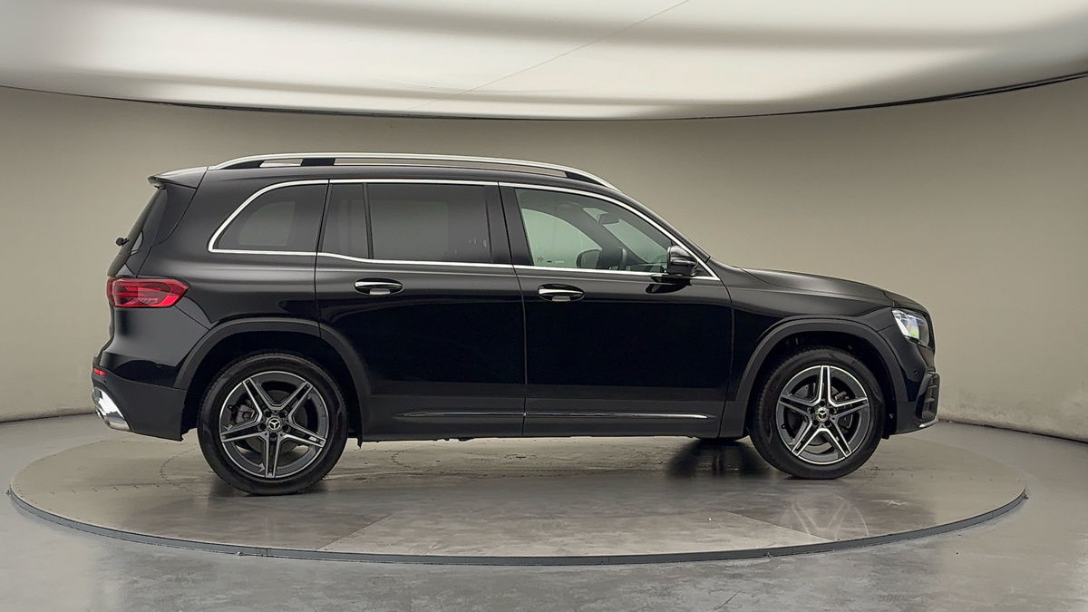 More views of Mercedes-Benz GLB