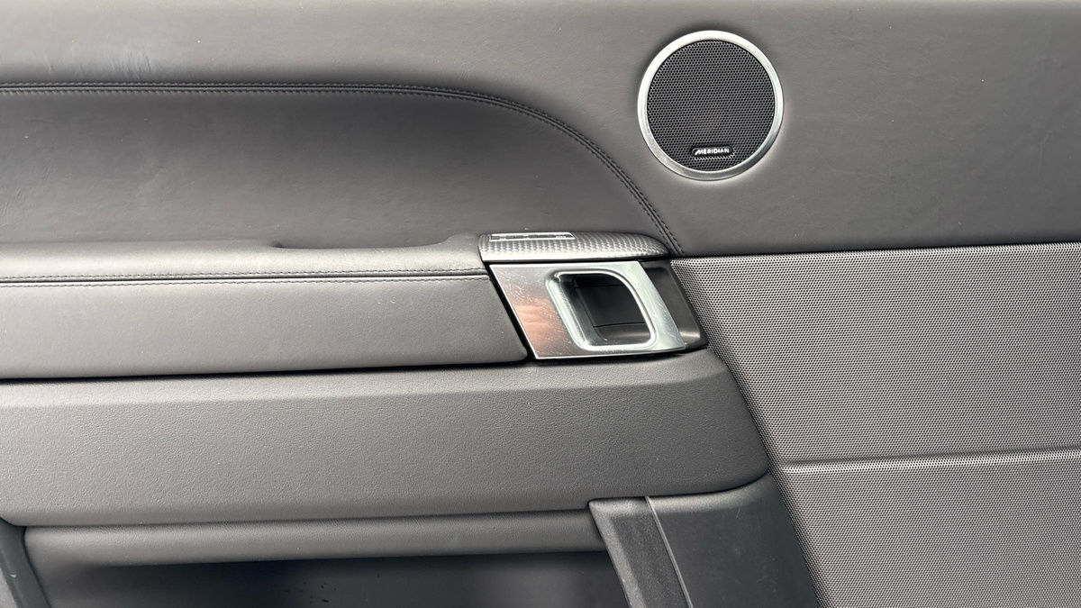 Land Rover Range Rover Sport Image 19