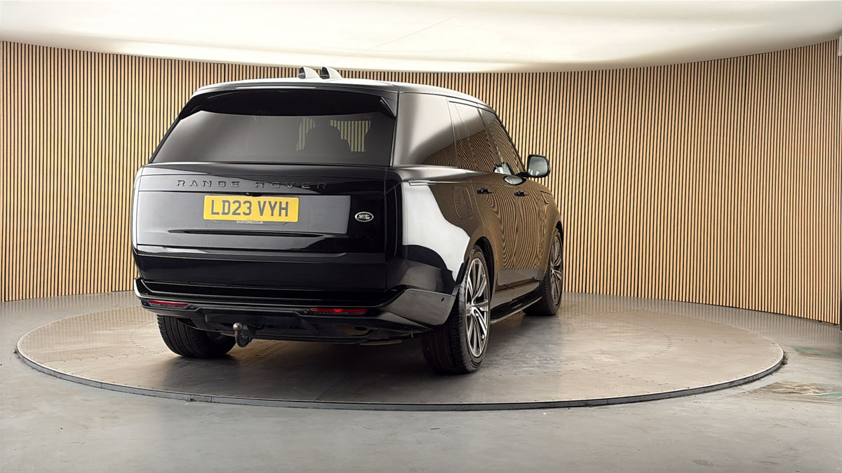 More views of Land Rover Range Rover
