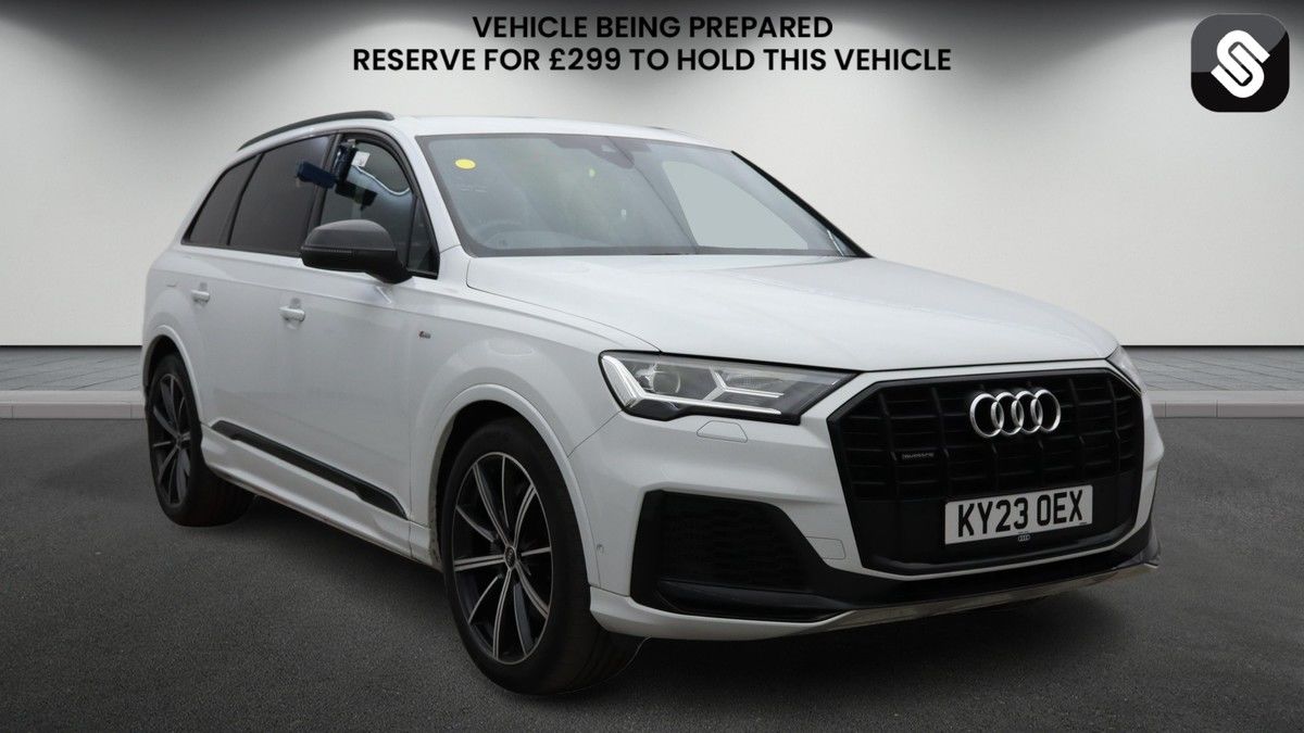 Audi Q7 Sticky Header Image