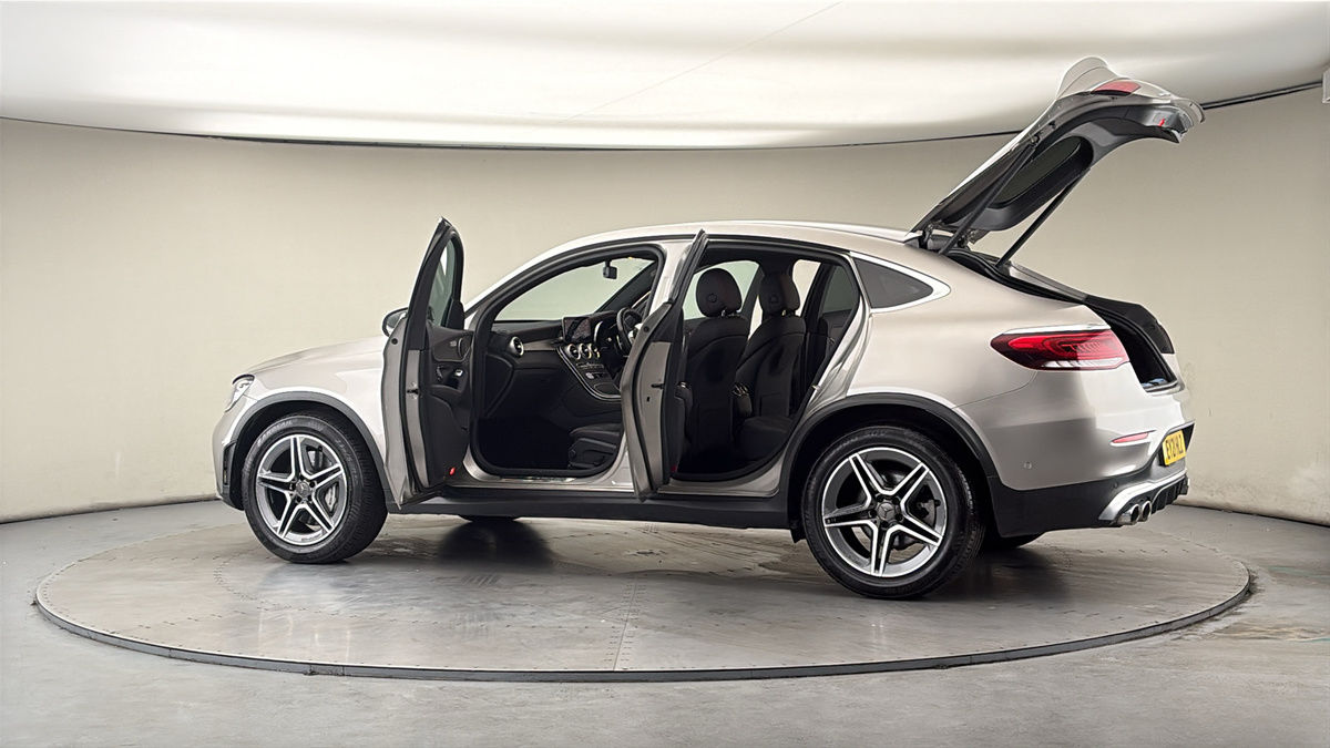 More views of Mercedes-Benz GLC