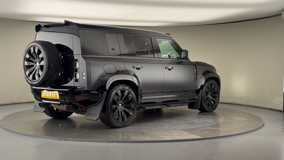 Land Rover Defender 110 Urban Image 42