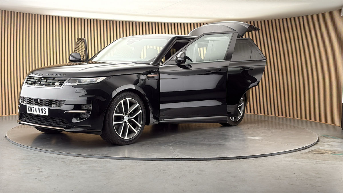More views of Land Rover Range Rover Sport