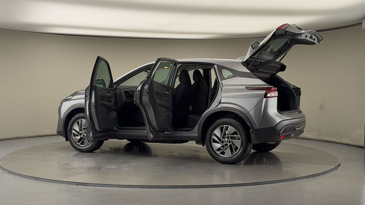 More views of Nissan Qashqai