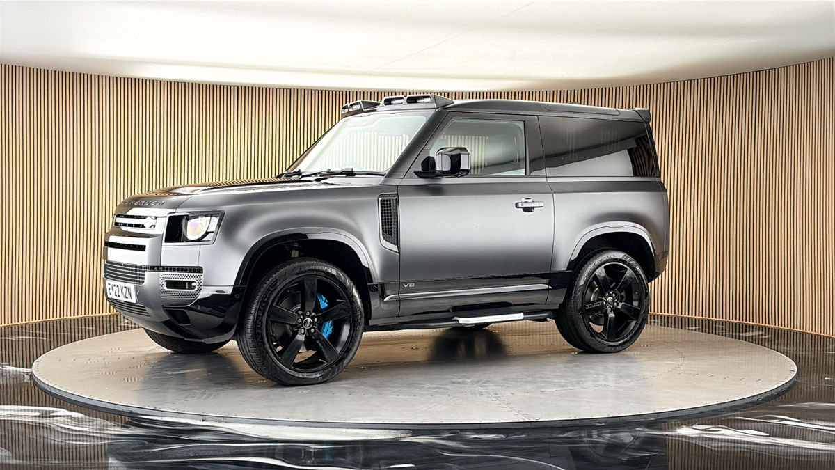More views of Land Rover Defender 90