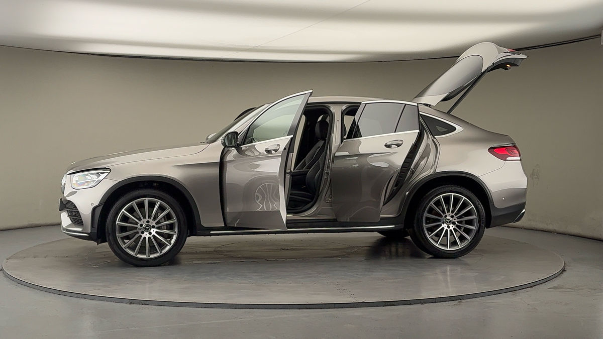 More views of Mercedes-Benz GLC