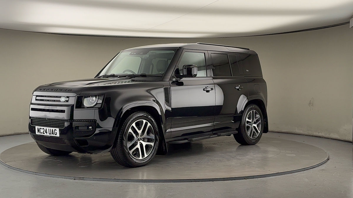 Land Rover Defender 110 Image 20