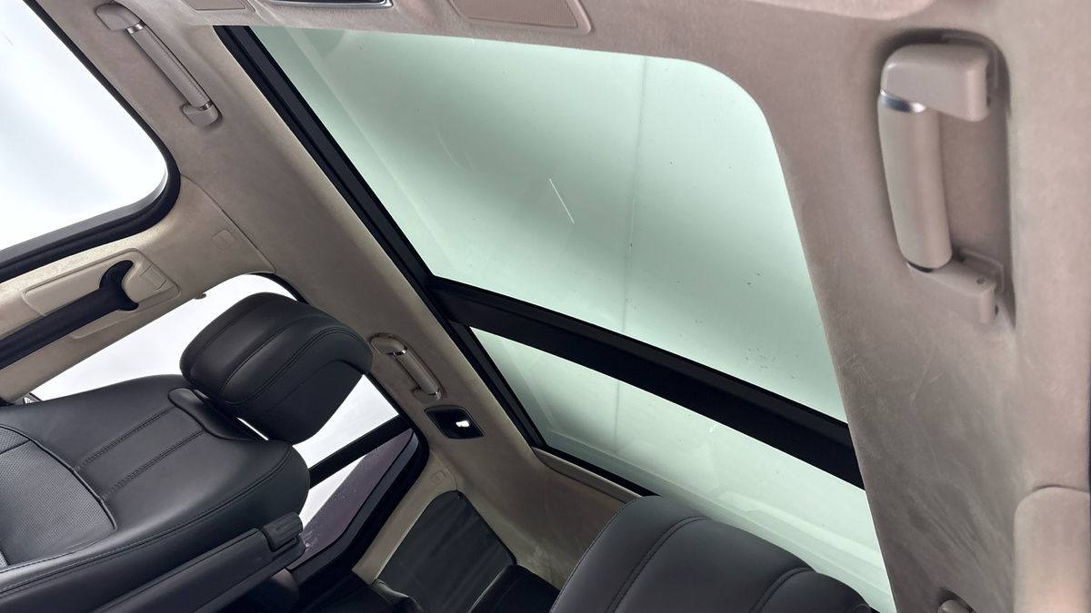 Land Rover Range Rover Image 6