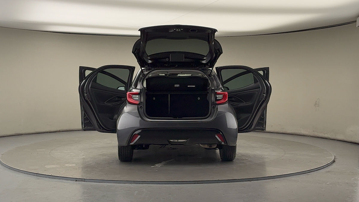 More views of Toyota Yaris