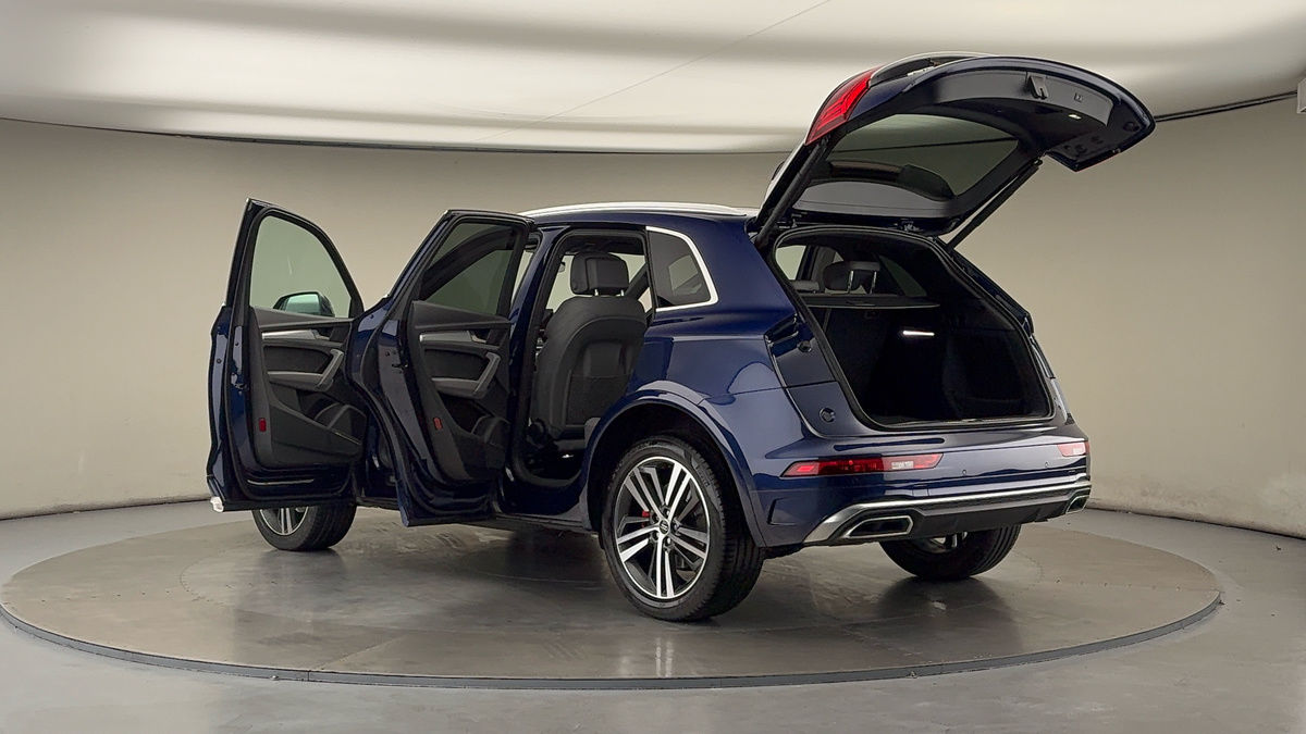 More views of Audi Q5